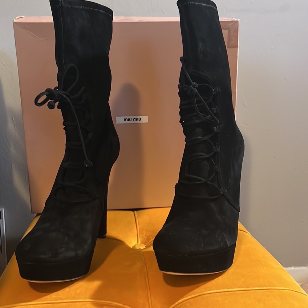 ✨Miu Miu✨ for sale never worn👑